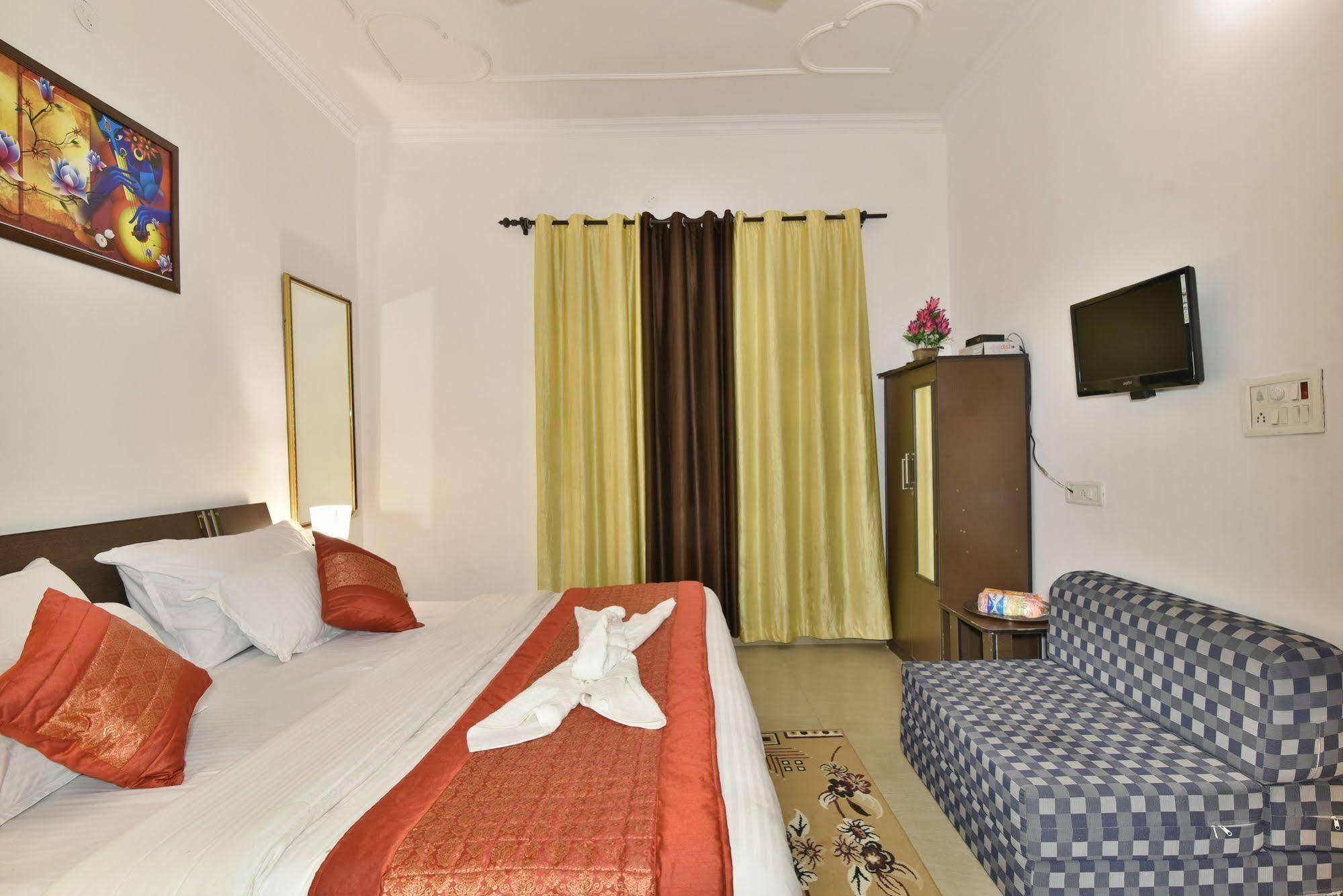 Hotel Sham Villa Amritsar Bagian luar foto